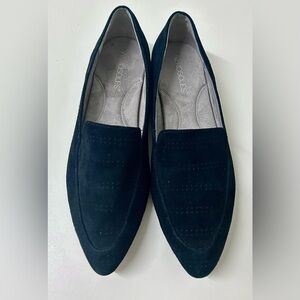 Women’s 8.5 M Aerosoles Girlfriend Black Suede Leather Slip On Loafers Shoes